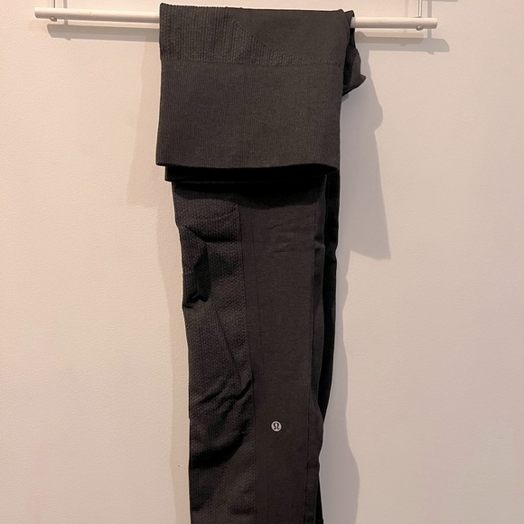 lululemon athletica Pants - lululemon leggings